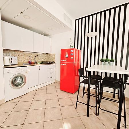 Go To Apartments In Leonardo Bat Yam Extérieur photo