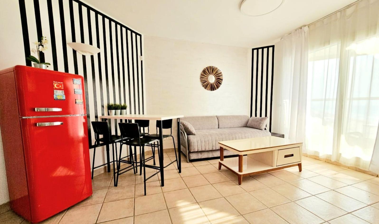 Go To Apartments In Leonardo Bat Yam Chambre photo