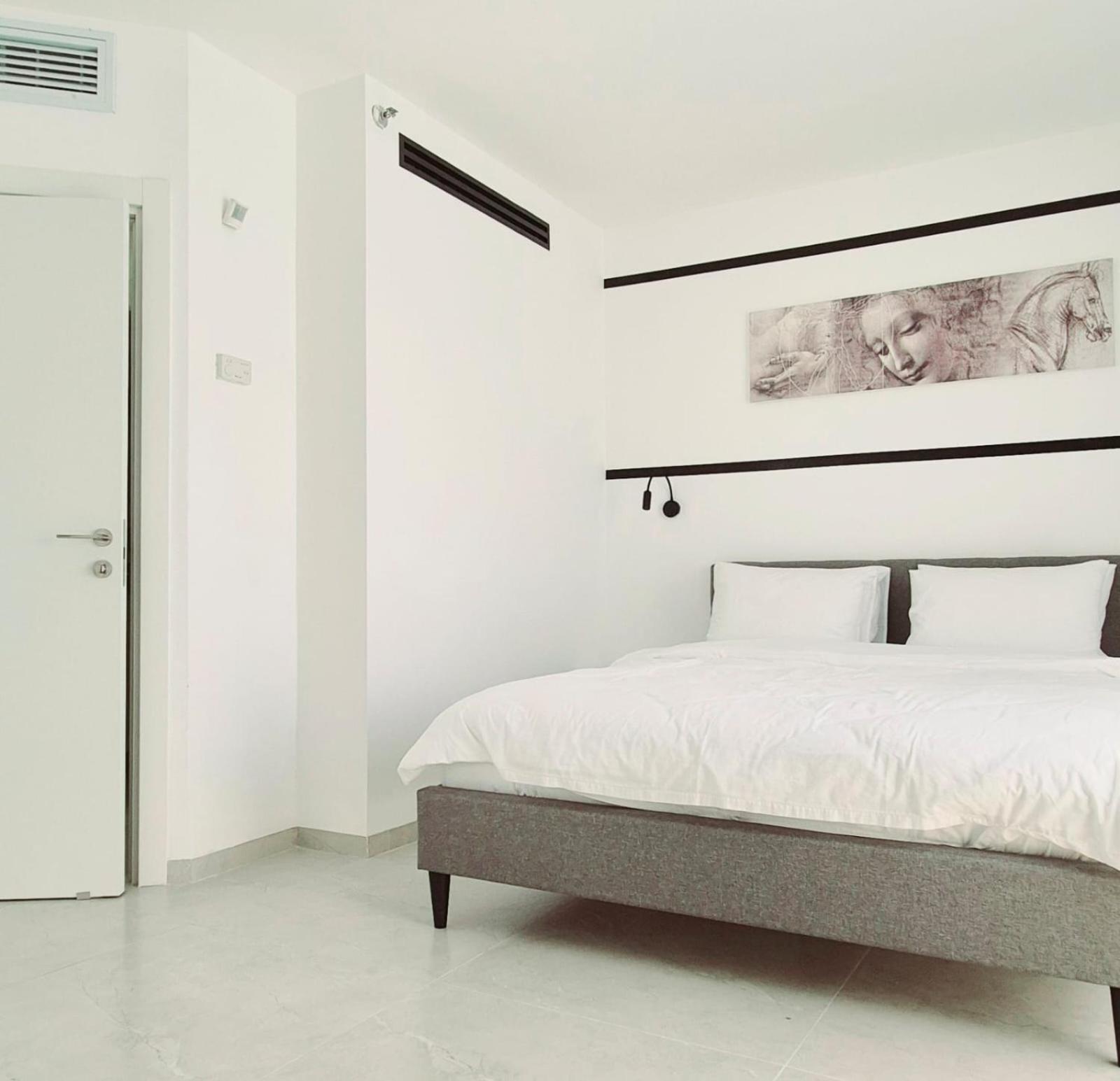 Go To Apartments In Leonardo Bat Yam Chambre photo