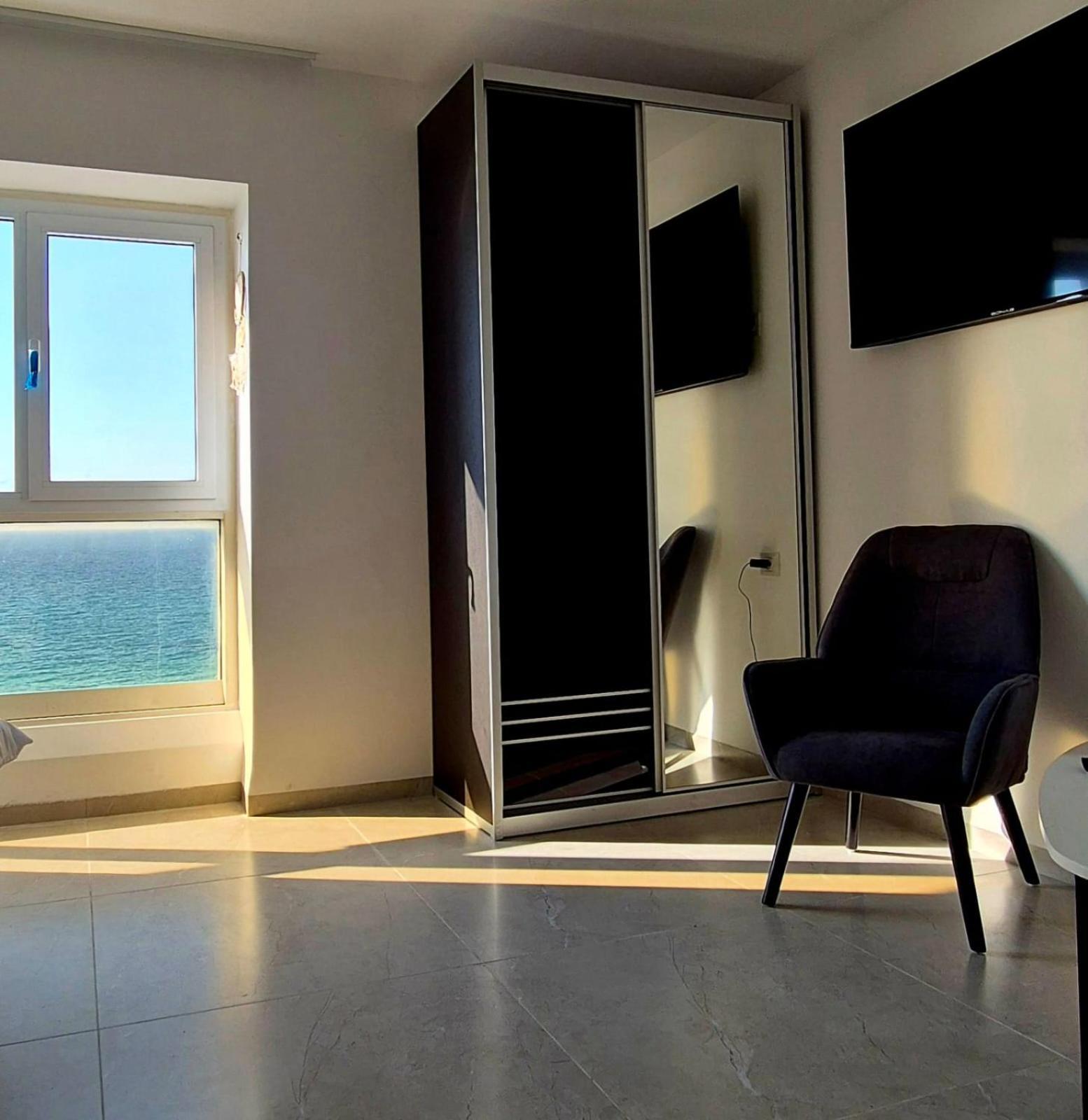 Go To Apartments In Leonardo Bat Yam Chambre photo